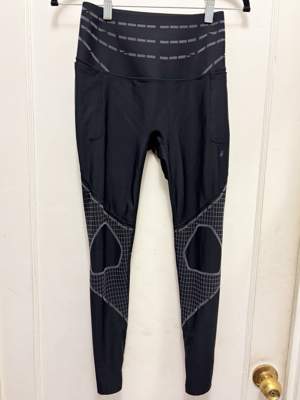 Fanka Body Sculpt Compression Leggings Size 2 or XS Color Black